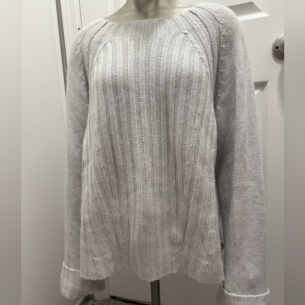 Vince Women’s Wool Cashmere Ribbed Knit Sweater Gray Size M - Picture 4 of 9